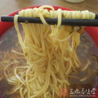 面条宜消化，是养胃的主要主食