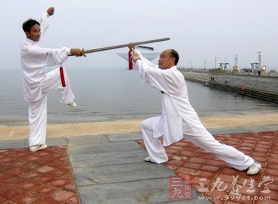 太极圆中分阴阳