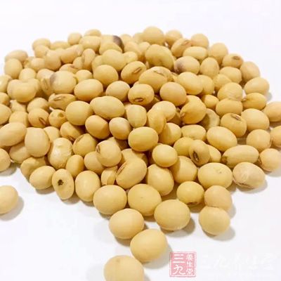 黄豆50g，大枣10个