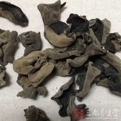 黑木耳中铁的含量极为丰富