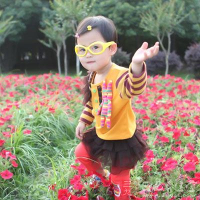 吕克医生建议父母不要一直陪孩子做游戏 吕克医生建议父母不要一直陪孩子做游戏