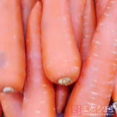 建议可以吃含β胡萝卜素多的食物