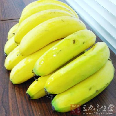 香蕉可治疗便秘，促进胃部消化