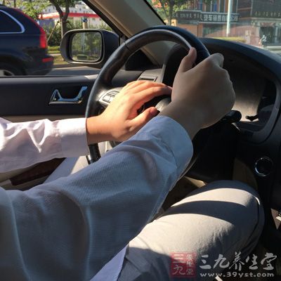 同時也應(yīng)該減少駕車或騎車的時間