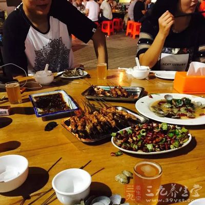 避免昆虫、鼠类和其他动物接触食品 避免昆虫、鼠类和其他动物接触食品