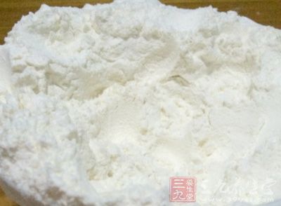 过了生产日期还在销售 北仑查获5吨多过期面粉