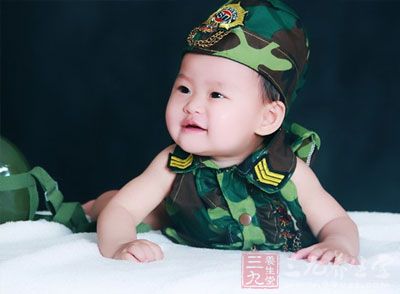 过敏性鼻炎经常伴随着感冒发作 过敏性鼻炎经常伴随着感冒发作