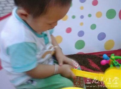 也就是说,叫醒的那一刻,要给大脑一个“醒来”的信号,同时,还要提供足够的时间与安全的环境来启动大脑 也就是说,叫醒的那一刻,要给大脑一个“醒来”的信号,同时,还要提供足够的时间与安全的环境来启动大脑