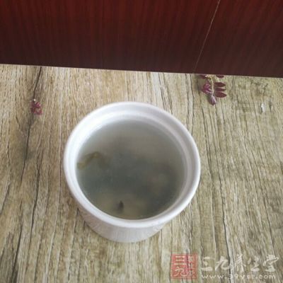 紫菜能抗辐射、抗突变、抗氧化，与其含硒有关