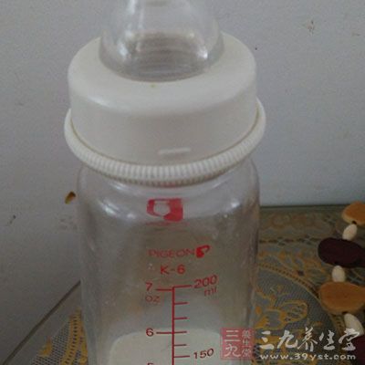 别再含着奶瓶睡觉 别再含着奶瓶睡觉