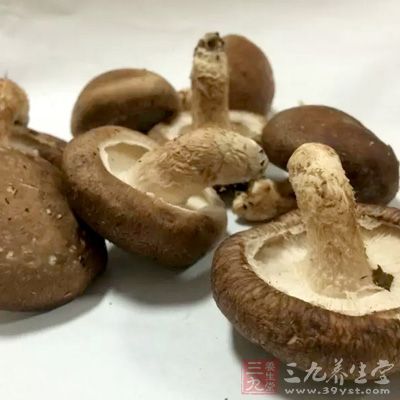 香菇富含香菇多糖、甘露醇、海藻糖等多種活性物質(zhì)