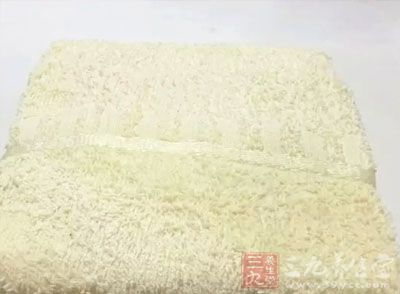 游戏一：毛巾藏猫猫