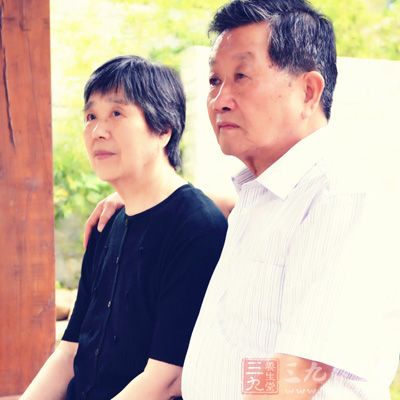 吃饭时和饭后可以听听舒缓的音乐,尤其是对于老年人来说,效果更好 吃饭时和饭后可以听听舒缓的音乐,尤其是对于老年人来说,效果更好