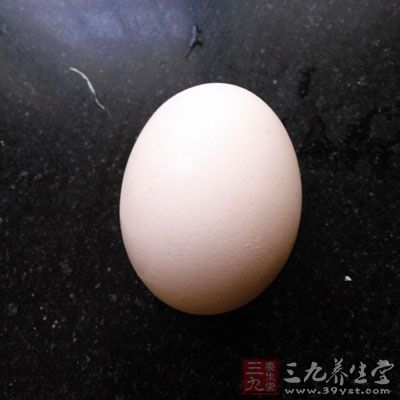 新鲜鸡蛋1个