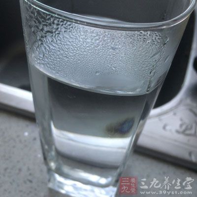 多喝白开水