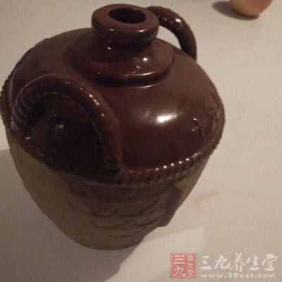 飲酒雖然會(huì)短暫地興奮一下大腦皮層