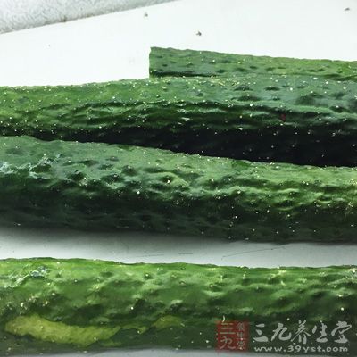 黄瓜含的纤维素非常娇嫩