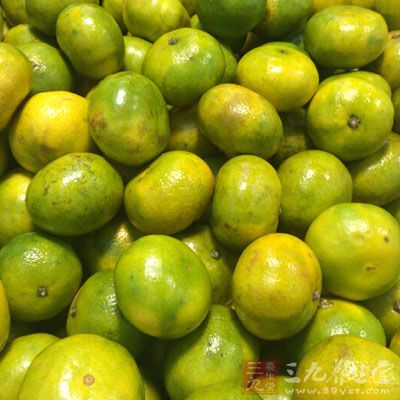 一个橘子或绿茶