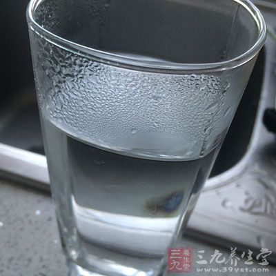 多喝白开水