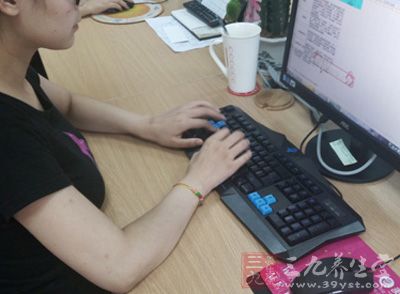 拖拉的行事作风不仅影响个人效率，还会连累同事陪你加班