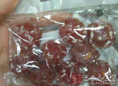 零食是很多女人的爱,开心的时候吃,不开心的时候也在吃 零食是很多女人的爱,开心的时候吃,不开心的时候也在吃