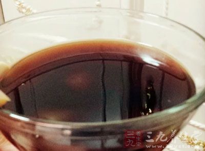 材料是红糖2汤匙、生姜7片