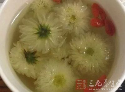 白菊花9克,白糖一匙,水煎服,每日一次 白菊花9克,白糖一匙,水煎服,每日一次