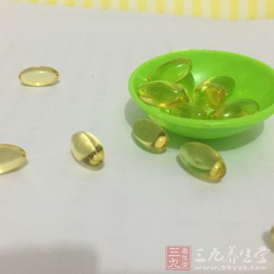 但维E很可能会堵塞毛囊口并因此导致青春痘的再度暴发