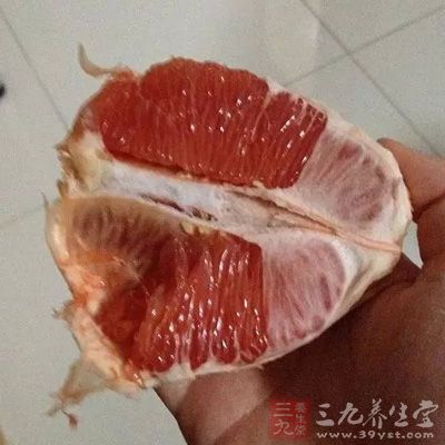 葡萄柚酸性物质可以帮助消化液的增加