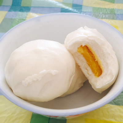 奶皇包50克,通脊肉(熟食)1—2片,拌三丝(胡萝卜、尖椒、土豆)1份,黑米紫米仁粥50克 奶皇包50克,通脊肉(熟食)1—2片,拌三丝(胡萝卜、尖椒、土豆)1份,黑米紫米仁粥50克