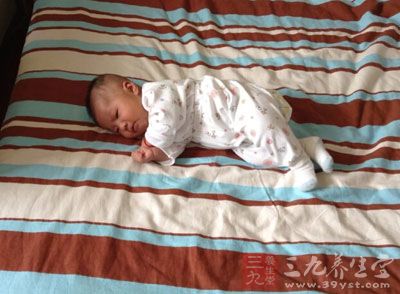 新生儿发烧超过38℃