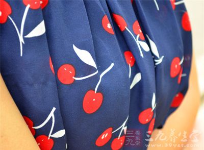 女人<em>总是</em>觉得<em>胸罩紧</em>是怎么回事 - 三九养生堂