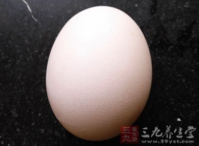 鲜鸡蛋1个