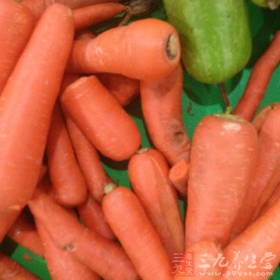 胡萝卜被誉为“皮肤食品”，能润泽肌肤