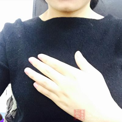 如果想增大胸部,按摩无疑是为理想的 如果想增大胸部,按摩无疑是为理想的