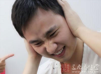 我发怒,并将周围的烦恼统统赶走 我发怒,并将周围的烦恼统统赶走