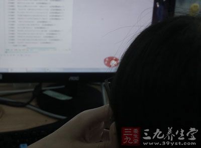 眨眼次数减少导致眼睛干燥 眨眼次数减少导致眼睛干燥