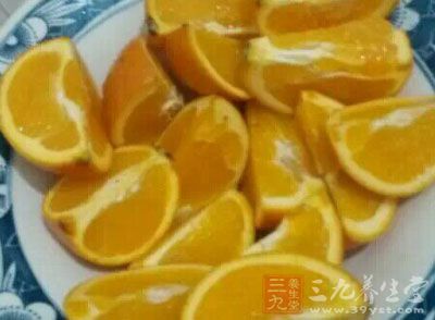 正常人饭后食橙子或饮橙汁,还有解油腻、消积食、止渴、醒酒的作用 正常人饭后食橙子或饮橙汁,还有解油腻、消积食、止渴、醒酒的作用