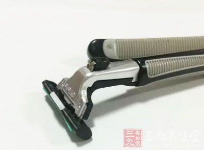 男人如果空腹刮胡子 男人如果空腹刮胡子