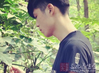 防痛风,要拒绝多吃动物内脏,酗酒等 防痛风,要拒绝多吃动物内脏,酗酒等