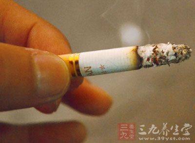 父母当着宝宝的面吸烟;室内煤气不佳等 父母当着宝宝的面吸烟;室内煤气不佳等