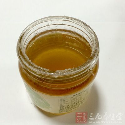 加入适量蜂蜜