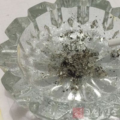 香烟产生的致癌物质高达30多种 香烟产生的致癌物质高达30多种