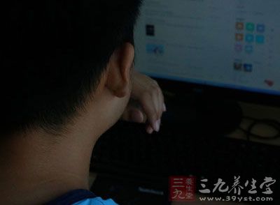 其他不良反应还包括自律神经失调、忧郁症、动脉硬化性精神病等等。 其他不良反应还包括自律神经失调、忧郁症、动脉硬化性精神病等等。