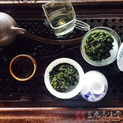 日常多喝茶有益健康，因为茶叶中的抗氧化活性非常的高