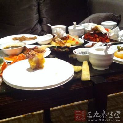 晚上9点后禁食