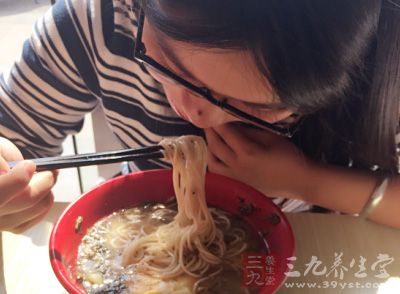 部分患者不了解便秘的治疗可以从饮食习惯入手 部分患者不了解便秘的治疗可以从饮食习惯入手