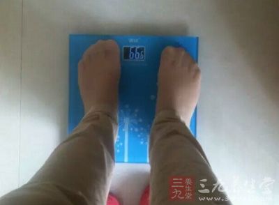 原因不明的贫血或体重减轻