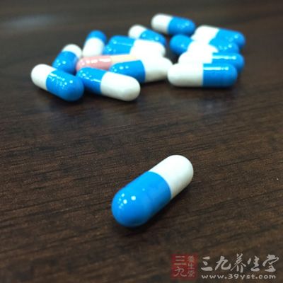 不要動輒使用抗菌素，亂用抗菌素治療嬰兒腹瀉是導(dǎo)致治療失敗的主要原因