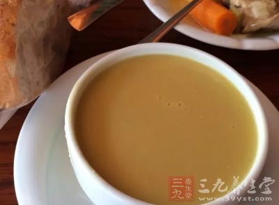 合理的早餐食品应该富含水分和营养 合理的早餐食品应该富含水分和营养
